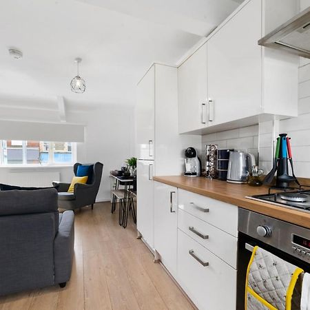 Village Cwtch Whitchurch 2 Bedroom Apartment Cardiff Eksteriør bilde