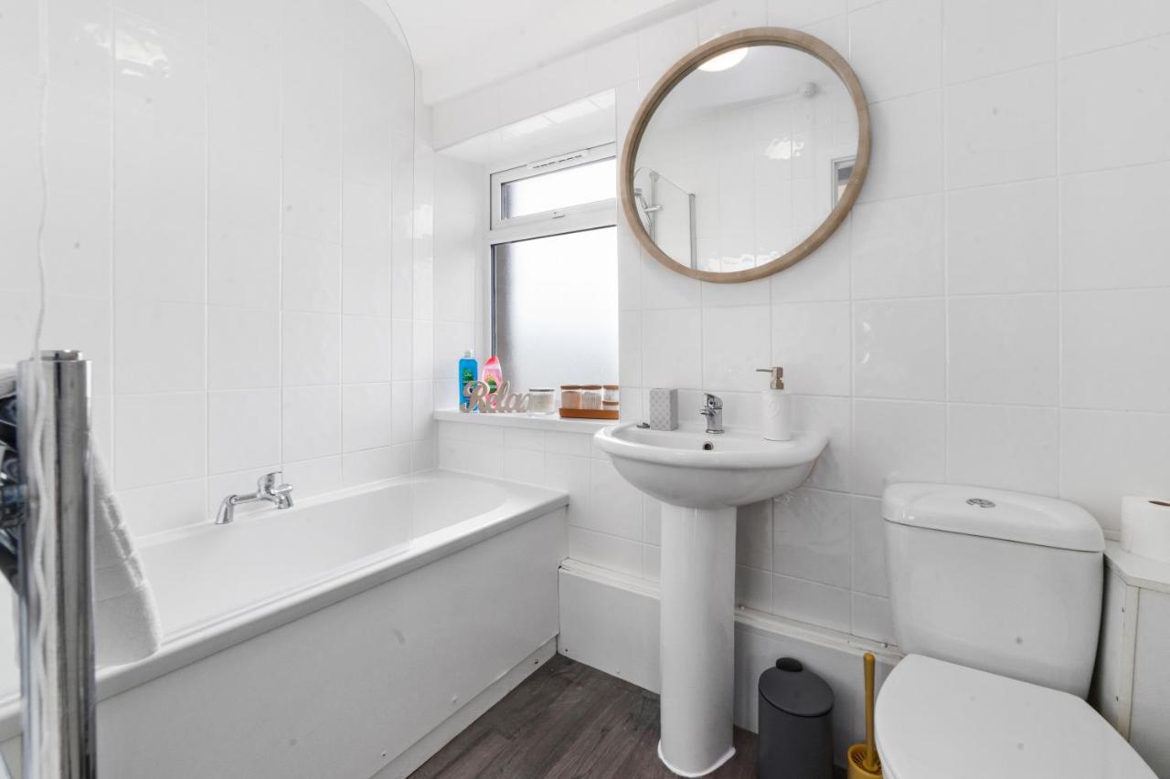 Village Cwtch Whitchurch 2 Bedroom Apartment Cardiff Eksteriør bilde