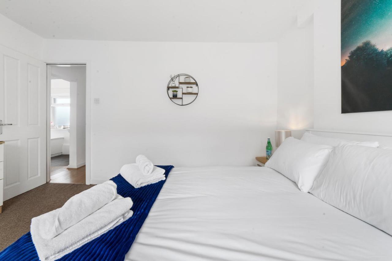 Village Cwtch Whitchurch 2 Bedroom Apartment Cardiff Eksteriør bilde